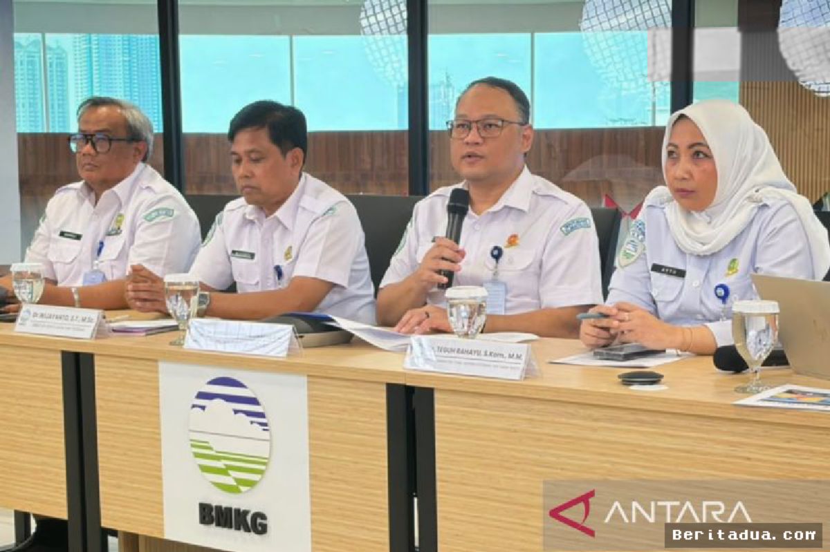 BMKG Catat 15.722 Gempa Susulan Guncang NTT dalam Sebulan