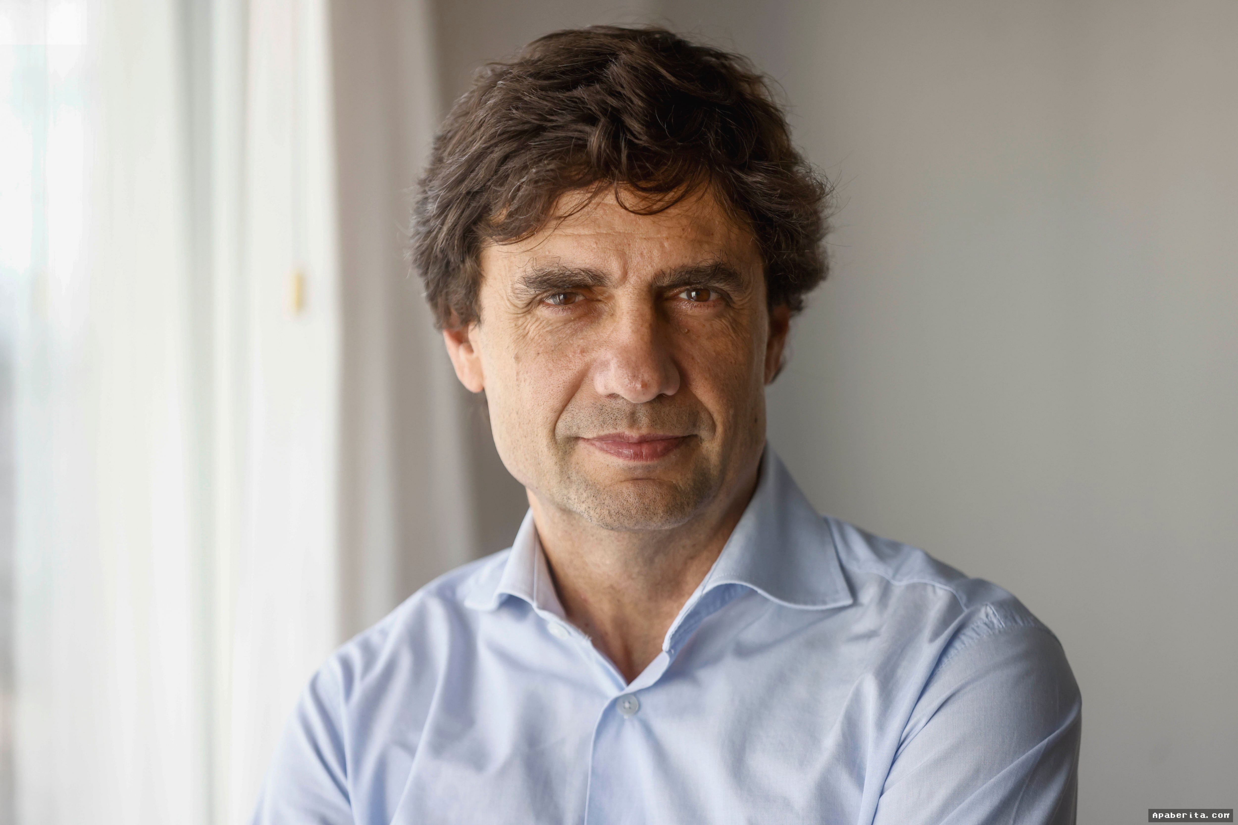 Hernán Lacunza Mundur Sementara dari Racing Demi Ambisi Politik 2027
