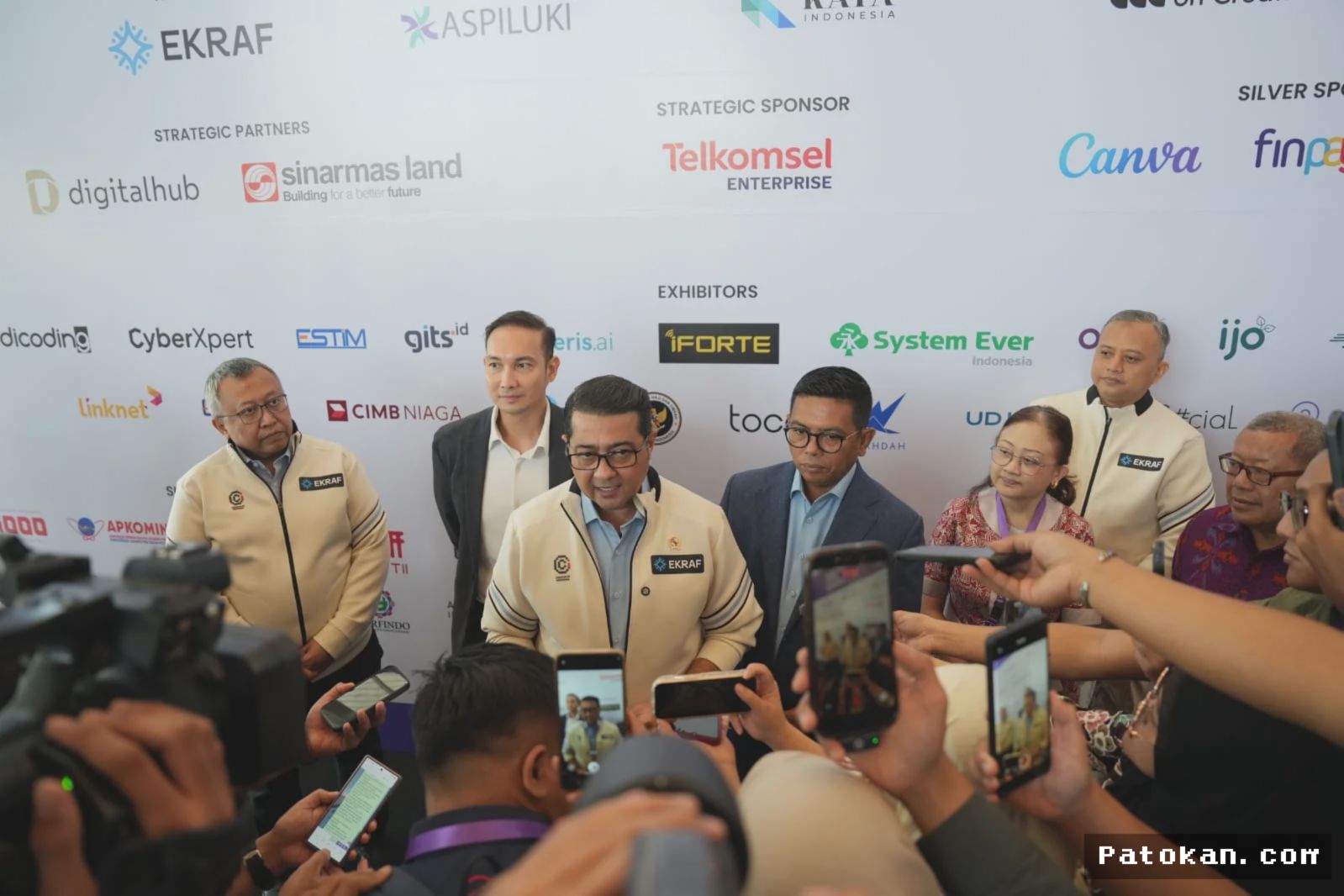 Kemenekraf Gandeng BSSN Perkuat Keamanan Aplikasi Hadapi Lonjakan Serangan Siber