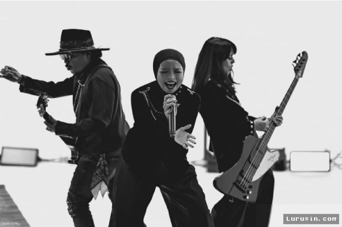 KOTA TUA — Konser Band Kotak Dihentikan Akibat Gas Menyengat
