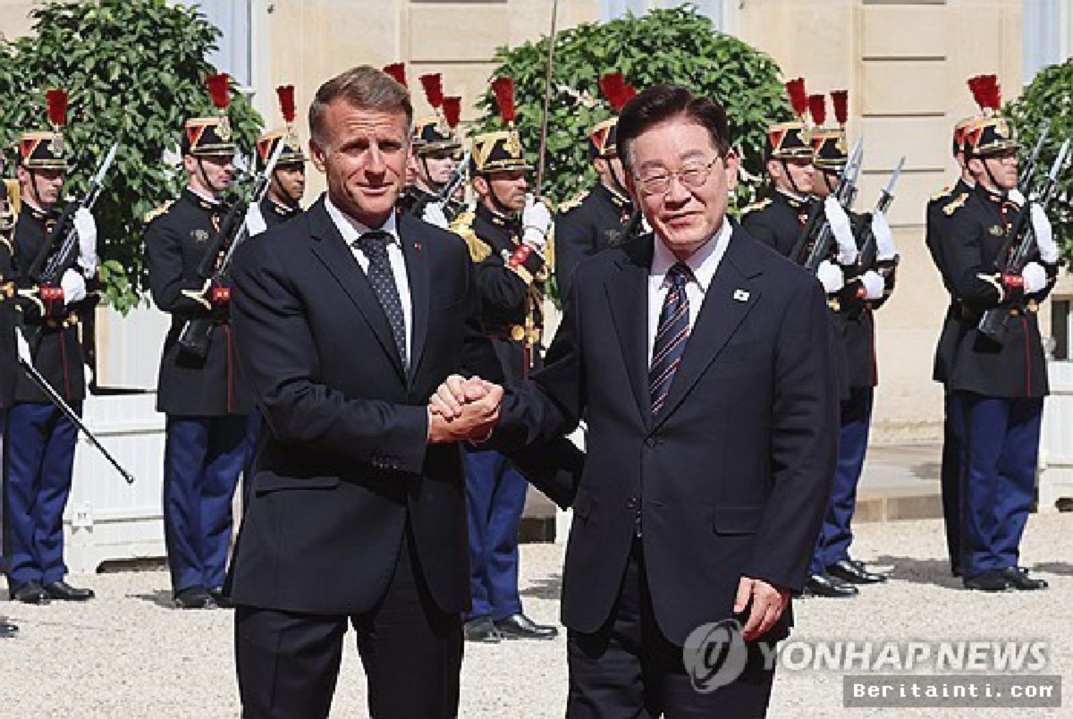 PARIS — Presiden Korsel dan Prancis Gelar KTT Kerja Sama Keamanan