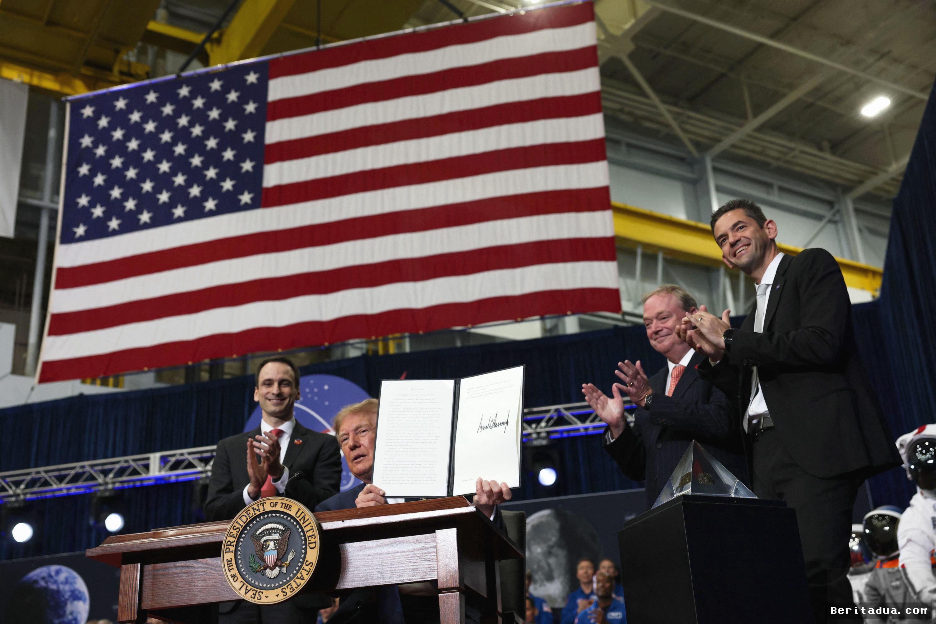 WASHINGTON — AS Resmi Akui Penempatan Senjata Militer di Luar Angkasa