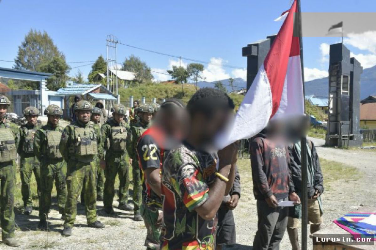 PAPUA — Enam Anggota dan Simpatisan KKB Kembali ke Pangkuan NKRI