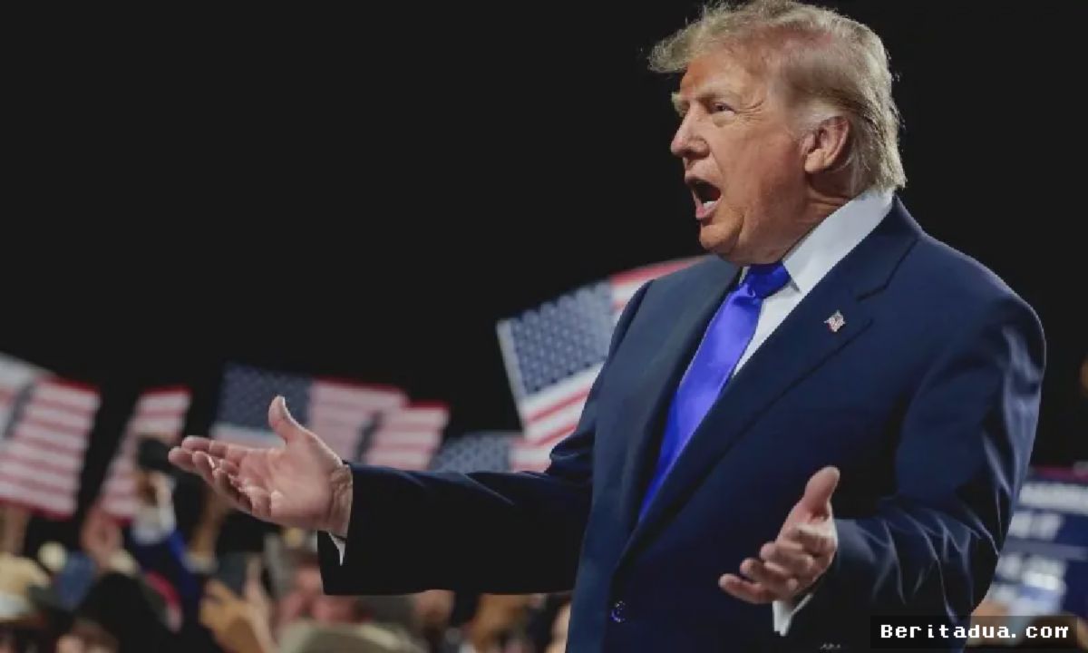 WASHINGTON — Trump Janjikan $5.000 bagi Warga Jika Republik Menang Pemilu