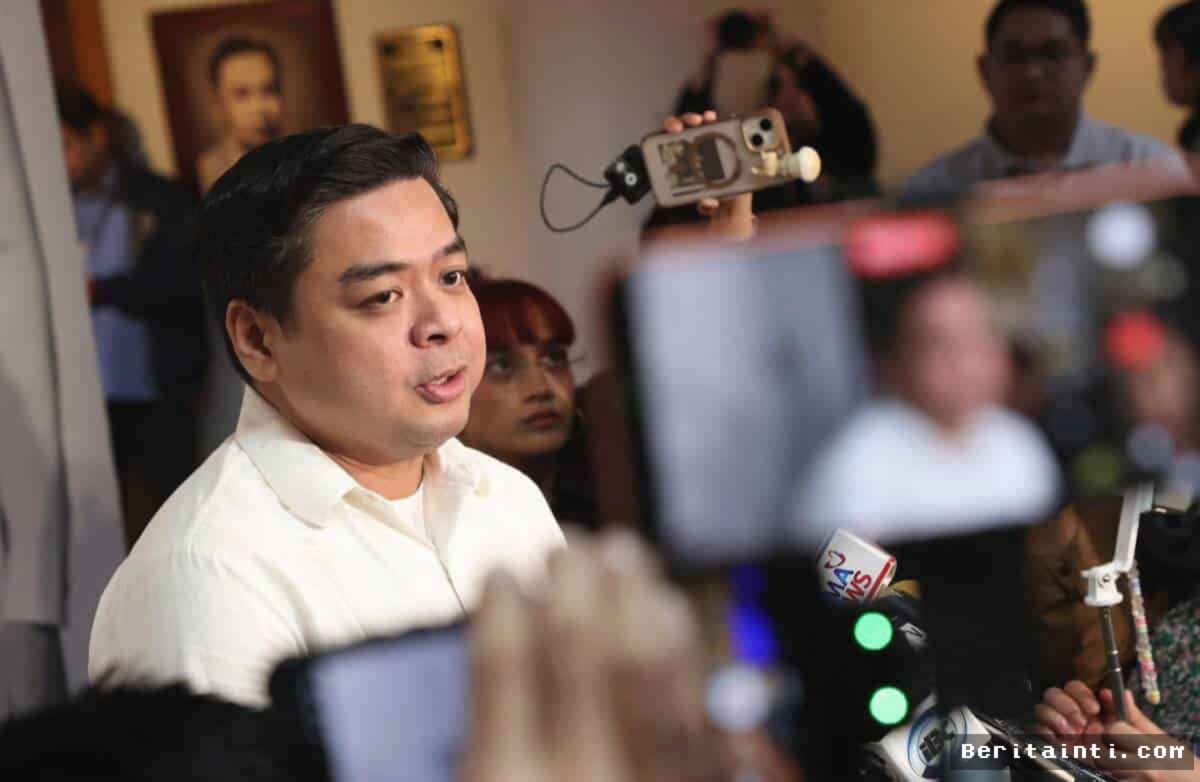 MANILA — Jaksa Penuntut Tantang Wapres Sara Duterte Hadir Sidang Pemakzulan