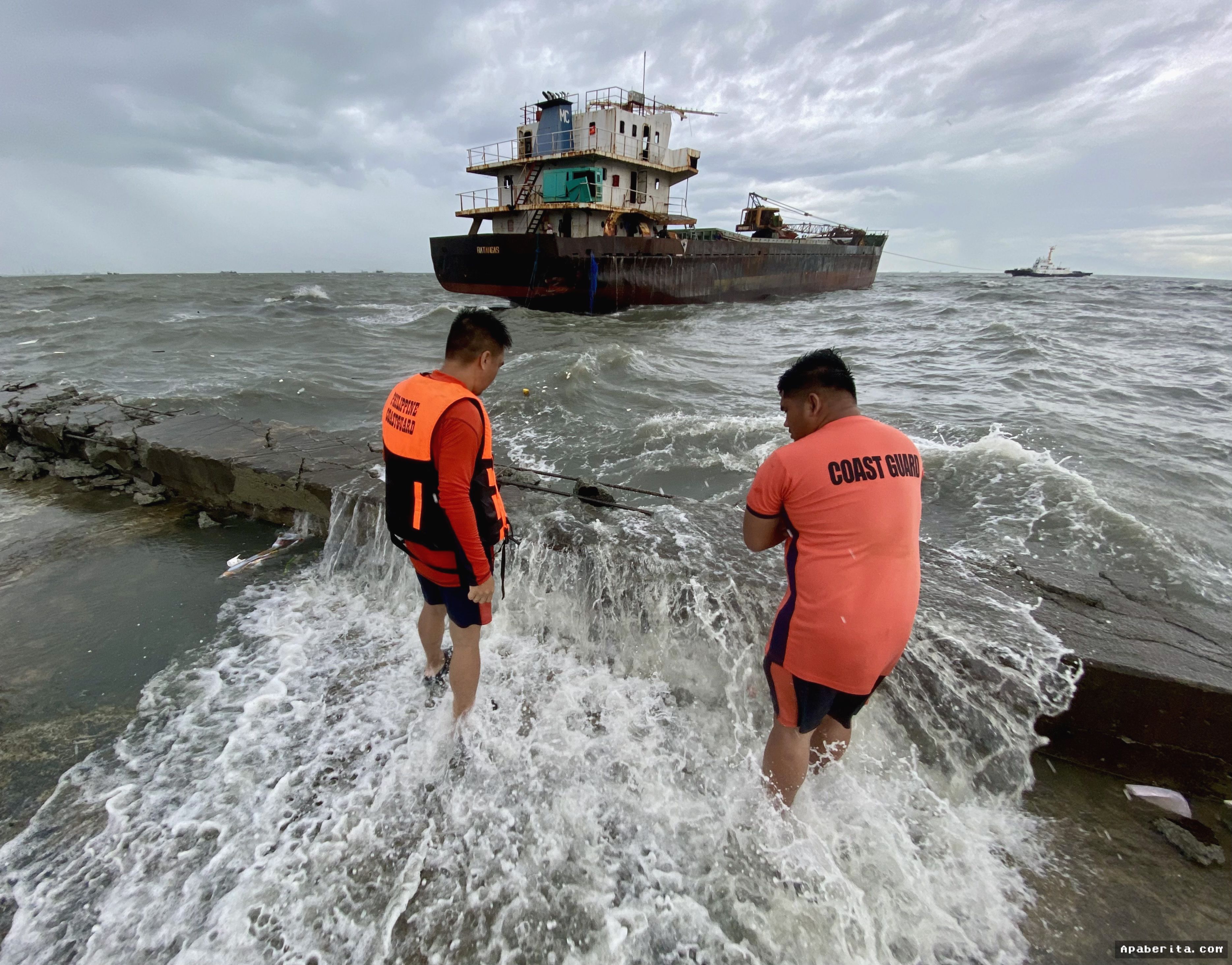 Kapal Feri Terbakar di Filipina, Lima Tewas dan Puluhan Hilang