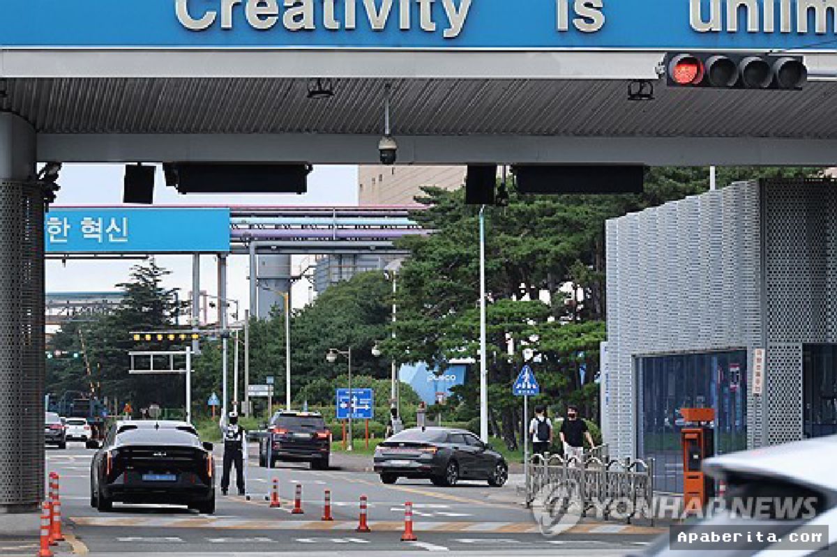 SEOUL — Serikat Pekerja POSCO Gelar Mogok Kerja Menuntut Kenaikan Gaji