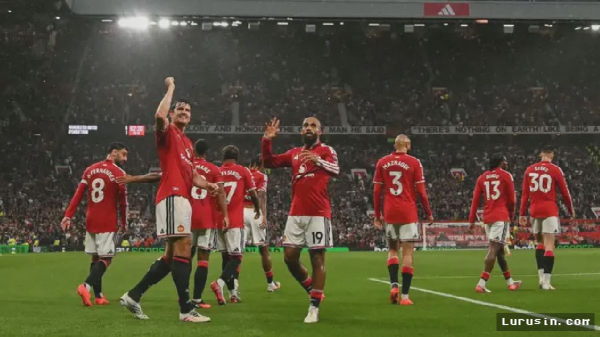 MANCHESTER — Mbeumo Cetak Gol, Manchester United Bantai Ipswich Town 5-0