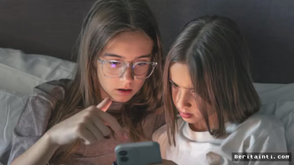 Riset Terbaru Koreksi Pandangan Keliru Orang Tua Terkait Screen Time Anak