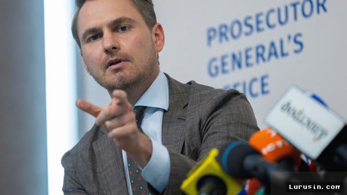 Ukraina — Terseret Skandal Korupsi, Jaksa Agung Kravchenko Kabur