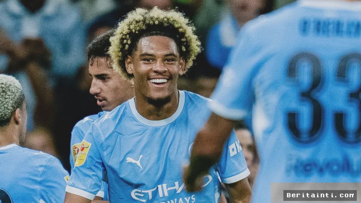 Floyd Samba Cetak Brace, Manchester City Bantai Norwich City 5-0