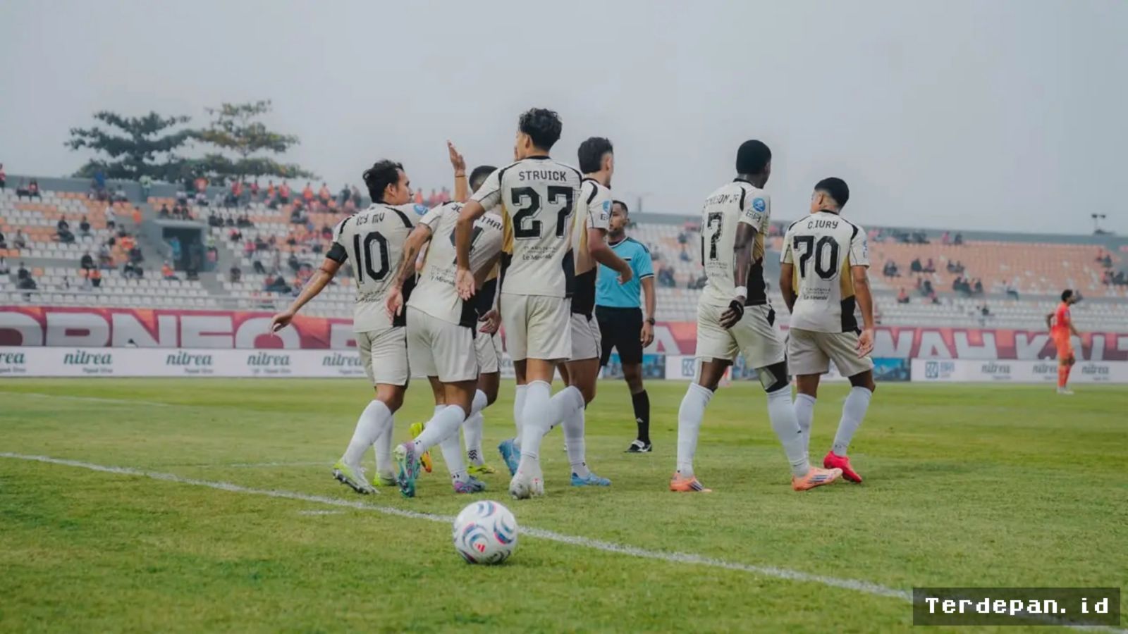 BANTEN — Dewa United Siap Uji Ketangguhan PSS Sleman di Lapangan