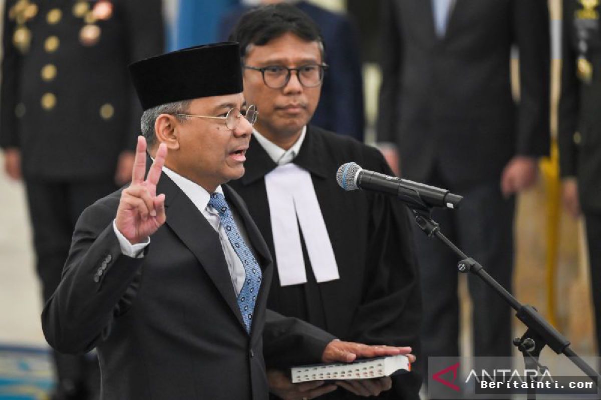 Prabowo Resmi Lantik Suahasil Nazara Jadi Menteri Keuangan