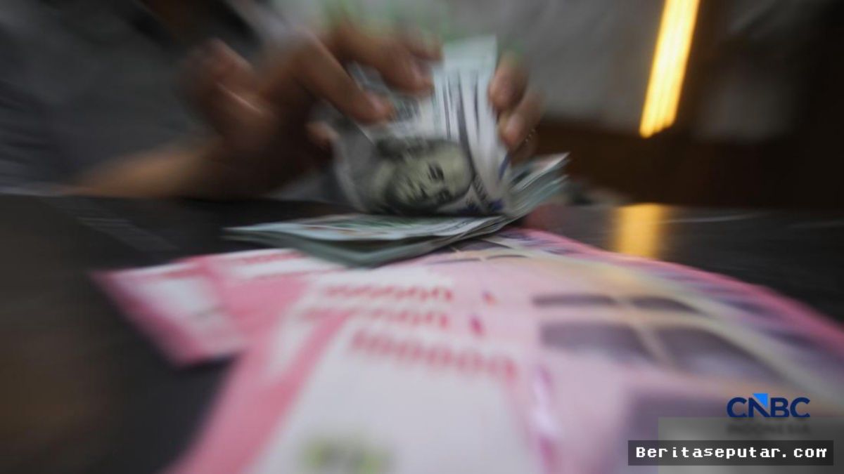 Rupiah Menguat Terhadap Dolar AS ke Level Rp17.710