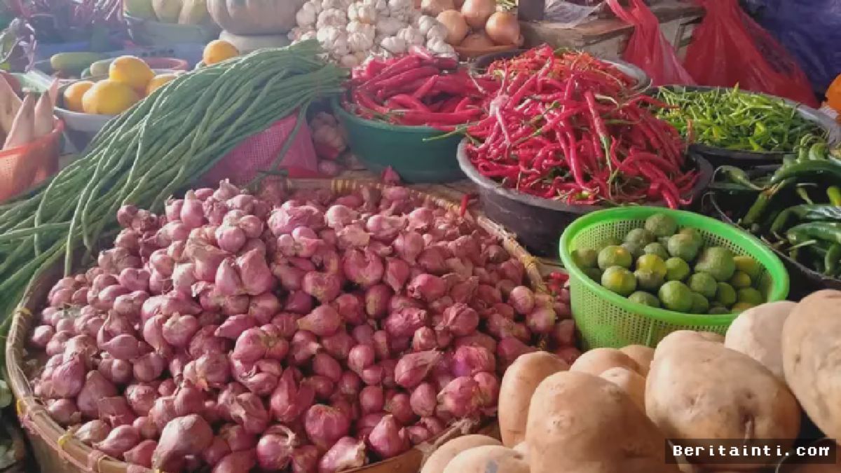 JAKARTA — Harga Pangan Pasar Kebayoran Lama Melonjak Signifikan