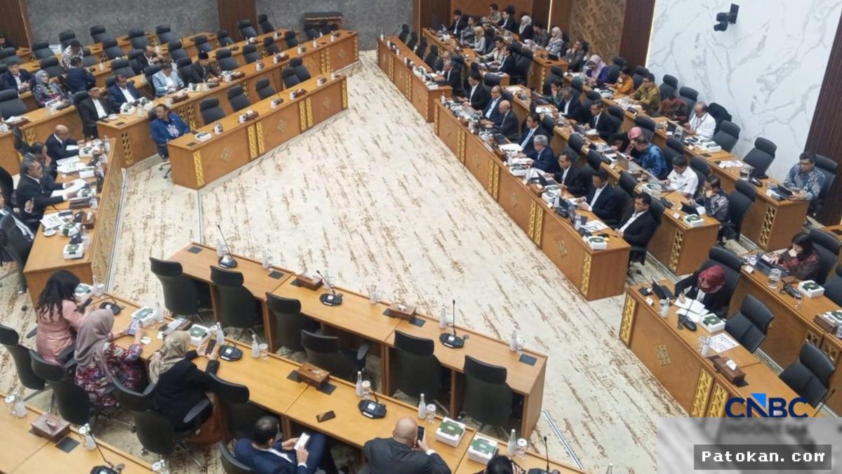 JAKARTA — DPR Kaji Revisi UU HKPD Usai Daerah Alami Defisit Anggaran