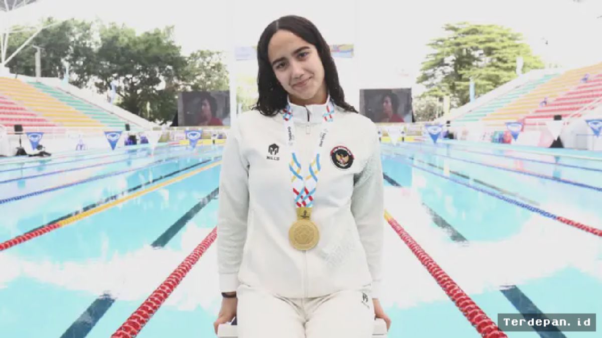 Masniari Wolf Sabet Medali Emas Renang SEA Games 2025