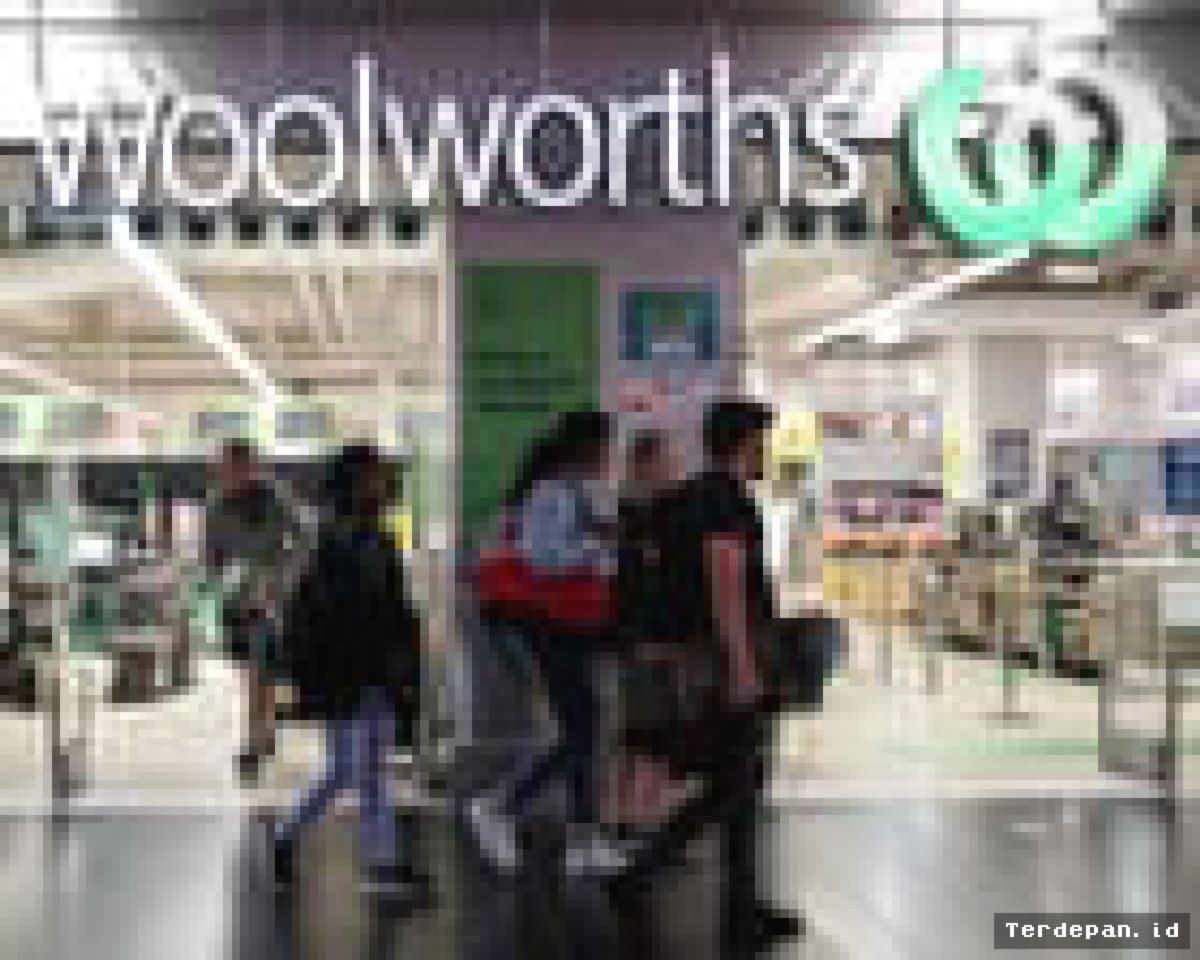 Australia — Woolworths Diduga Naikkan Harga Bahan Pokok Saat Promosi