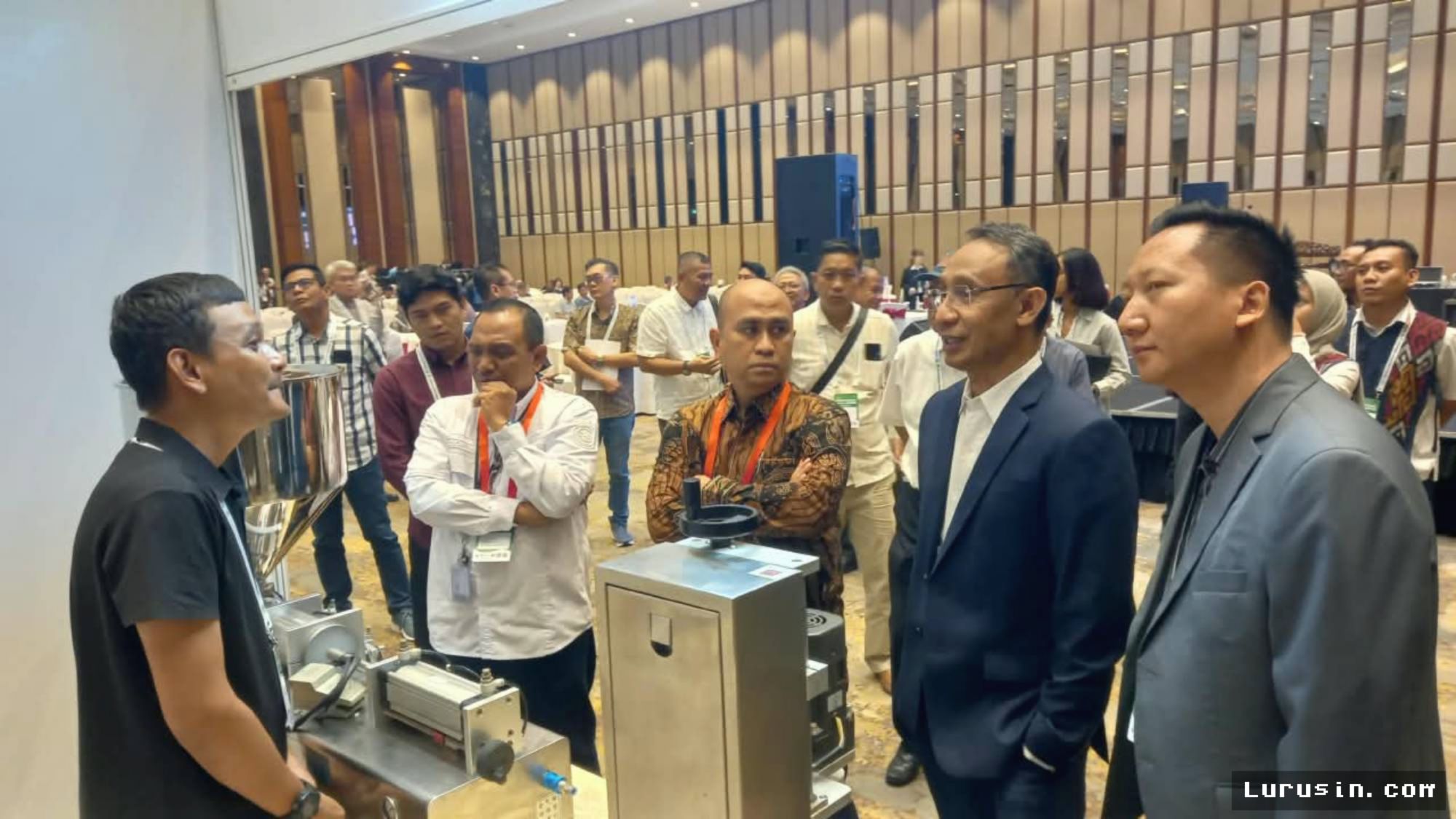 JAKARTA — Kementan Ancam Cabut Izin Edar Produsen Pestisida Ilegal