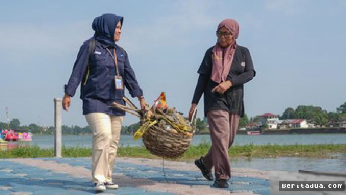 JAMBI — Leni Bangkitkan Ekonomi Danau Sipin Lewat Ultra Mikro