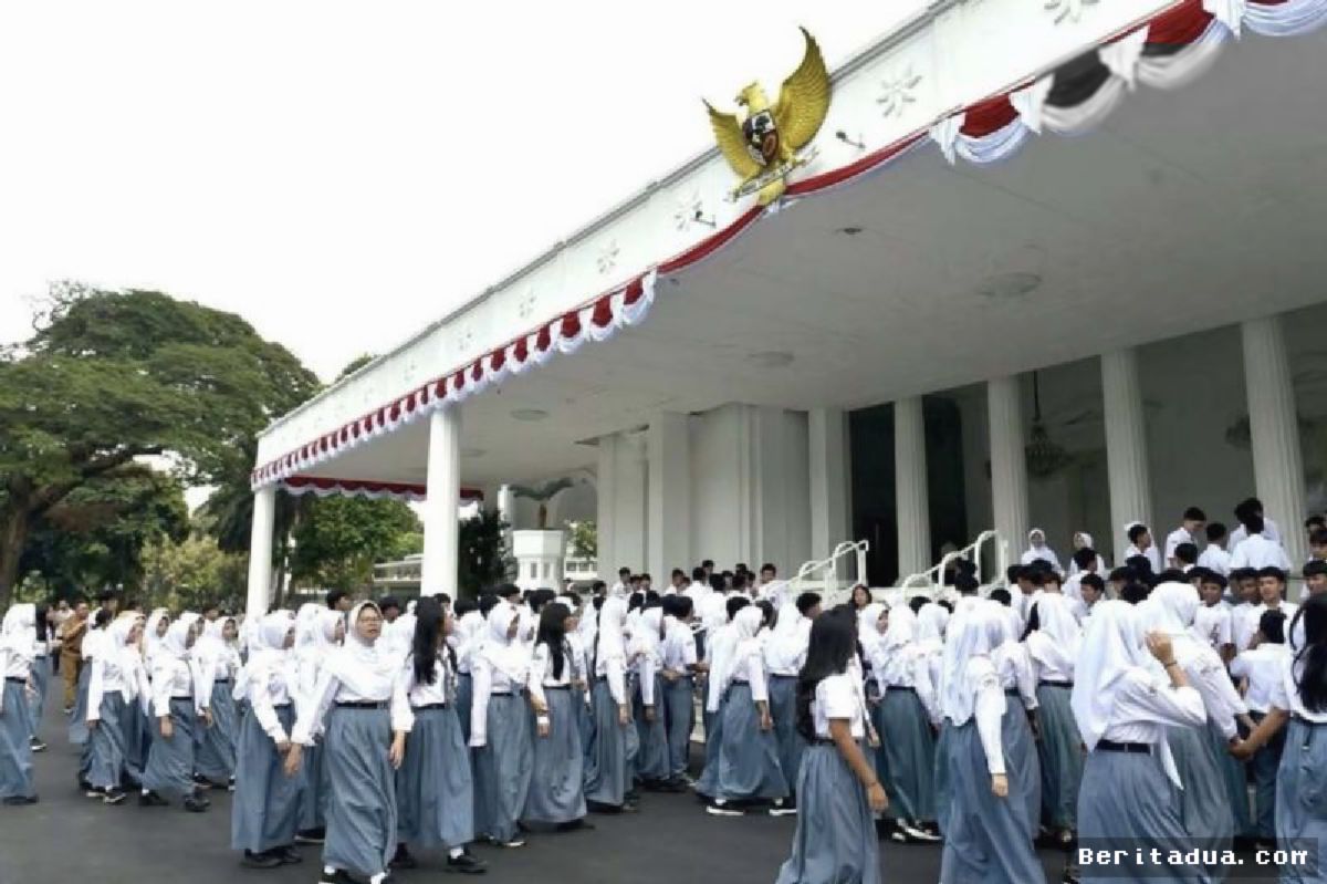 Ratusan Siswa SMAN 37 Jakarta Pelajari Sejarah dan Fungsi Kepresidenan di Istana
