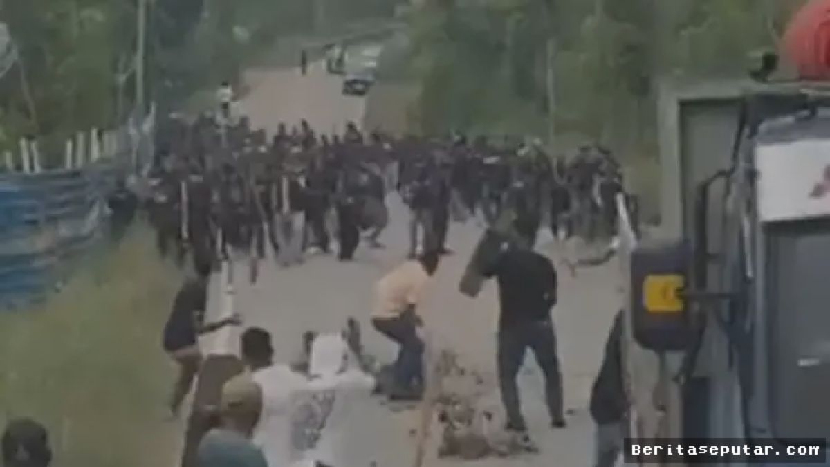 BATAM — Dua Kelompok Warga Terlibat Bentrok Sengit Pakai Senjata Tajam