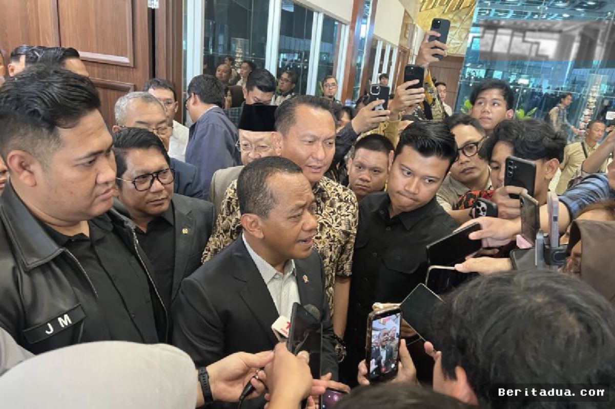 JAKARTA — Bahlil Siapkan Aturan Baru Pembatasan BBM Bersubsidi Pertalite