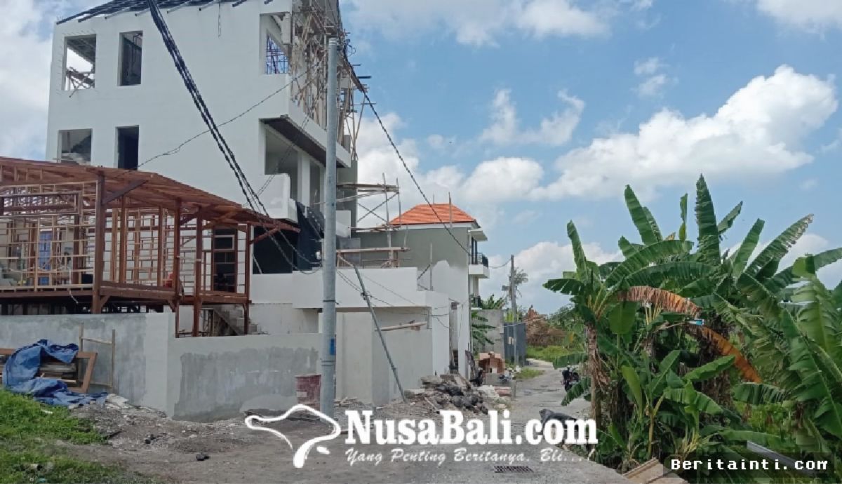 BADUNG — PUPR Minta Saluran Irigasi Subak Munggu Dibongkar