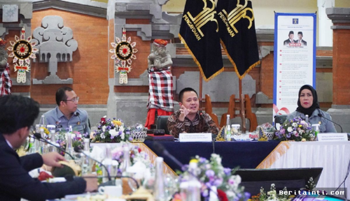BALI — Pansus DPR dan Kemenkum Matangkan RUU Desain Industri