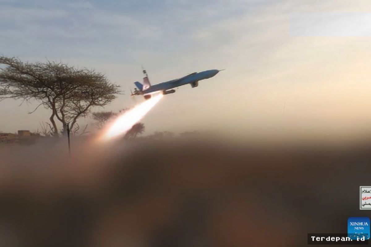 Houthi Gempur Tiga Kota Arab Saudi Gunakan Rudal Balistik dan Drone