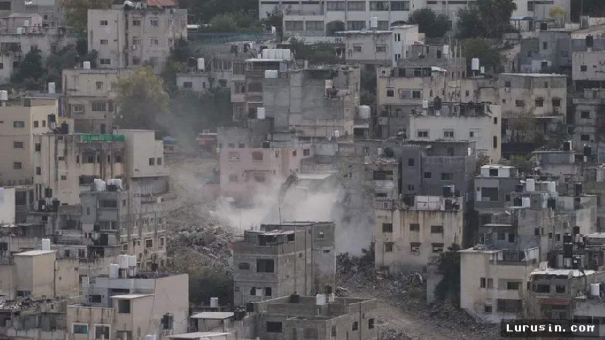 Israel Ratakan Puluhan Hunian Warga Palestina di Tepi Barat