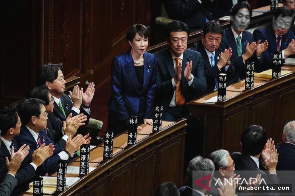 PM Takaichi Rombak Kabinet Jepang, Pertahankan Posisi Menteri Strategis