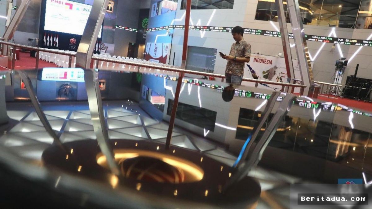 JAKARTA — IHSG Terkoreksi Tipis ke Level 6.532 di Awal Pekan