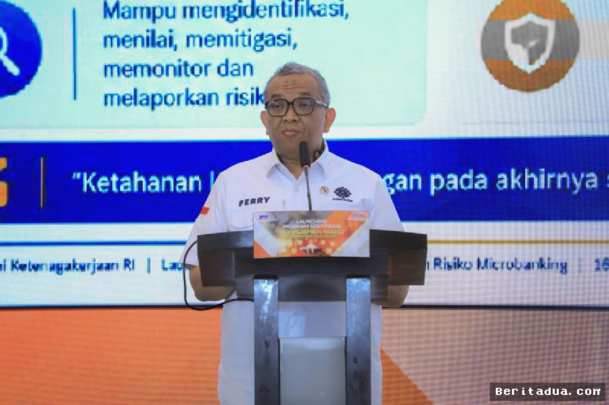 Wamenaker Afriansyah Noor Dorong Standardisasi Kompetensi SDM Perbankan Mikro
