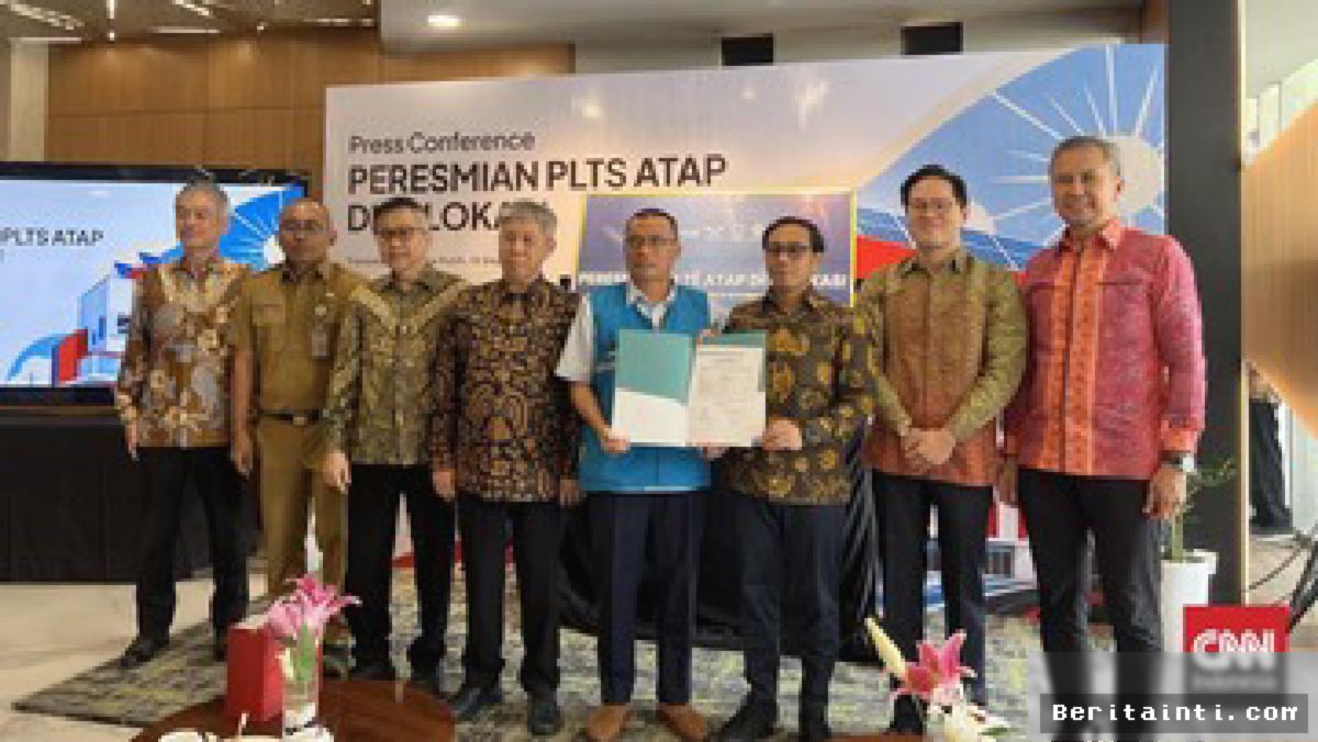 Trans Retail Resmikan PLTS Atap di 16 Gerai Komersial