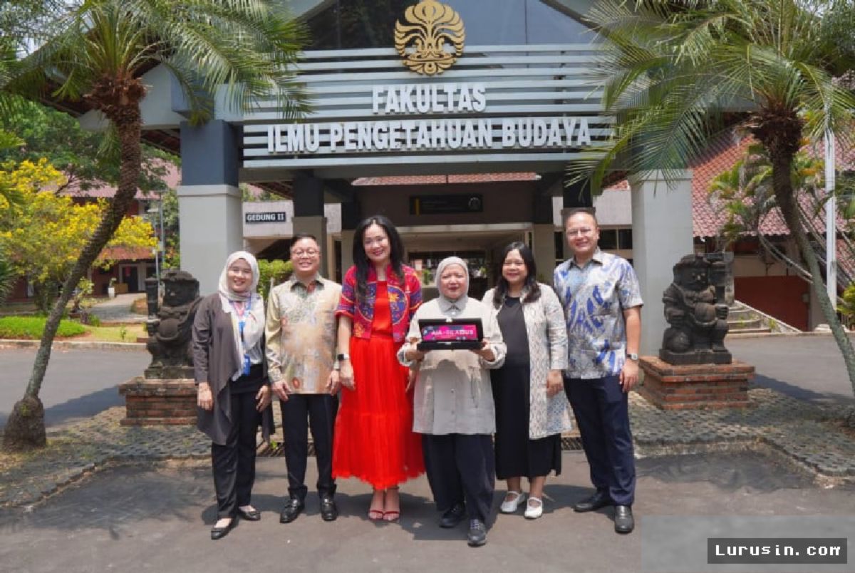 Depok — AIA Financial Luncurkan Bus Edukasi Silabus di UI