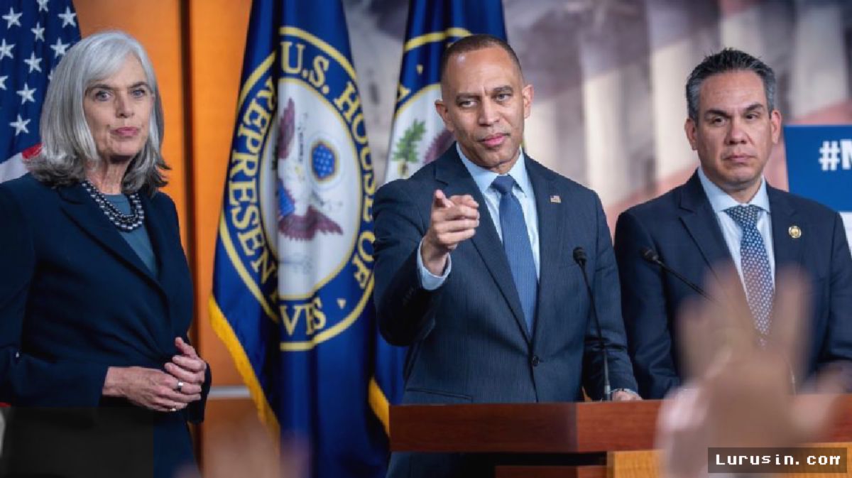 WASHINGTON — Demokrat Desak Regulasi Ketat Kecerdasan Buatan di Era Trump
