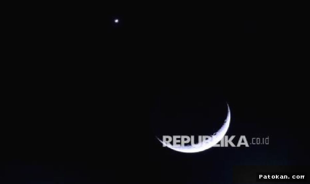 JAKARTA — Fenomena Konjungsi Venus dan Bulan Hiasi Langit Jakarta