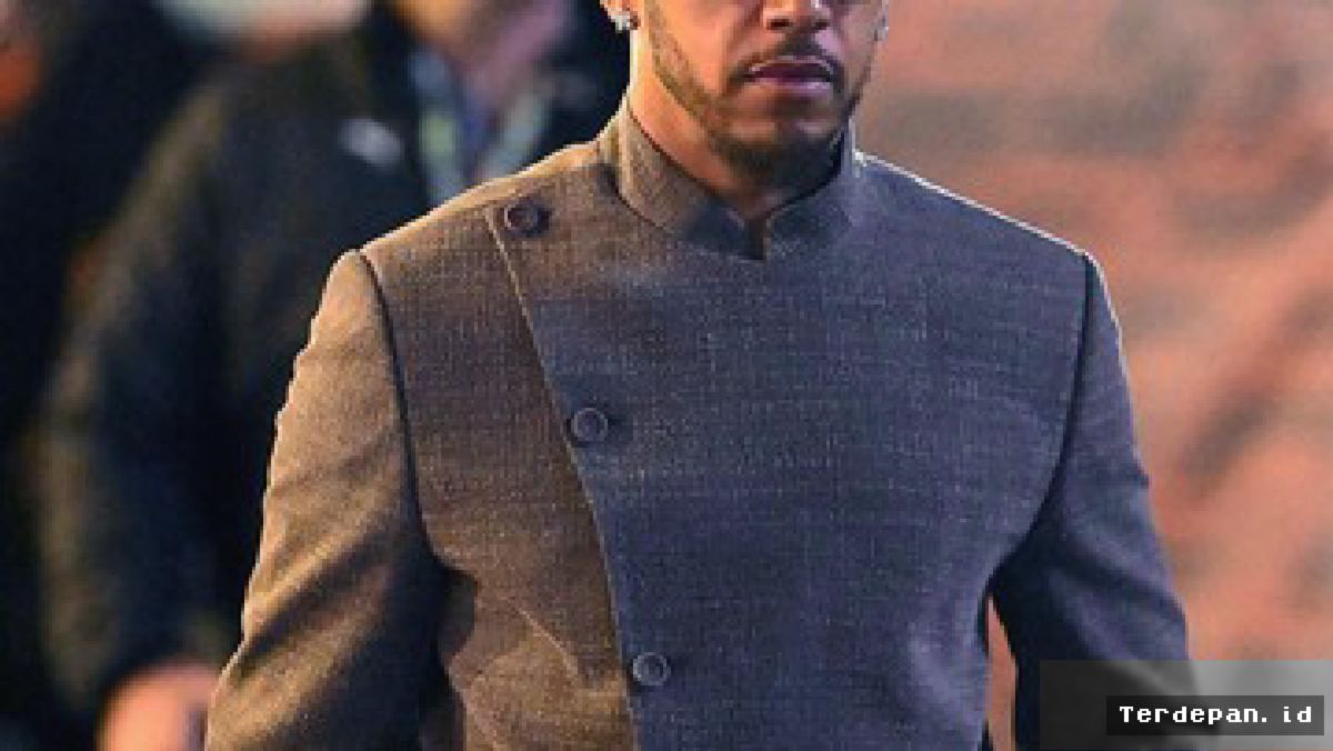 Lewis Hamilton Dukung Macklemore Usai Didepak dari Tur Ed Sheeran