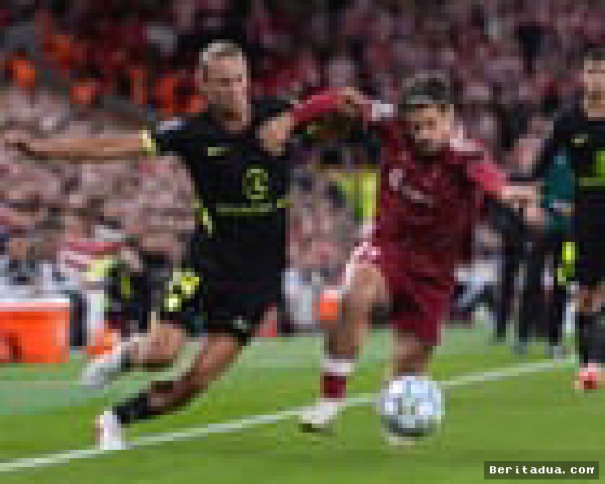 Shaqueel van Persie Debut di Eropa Saat Malam Panas Champions League