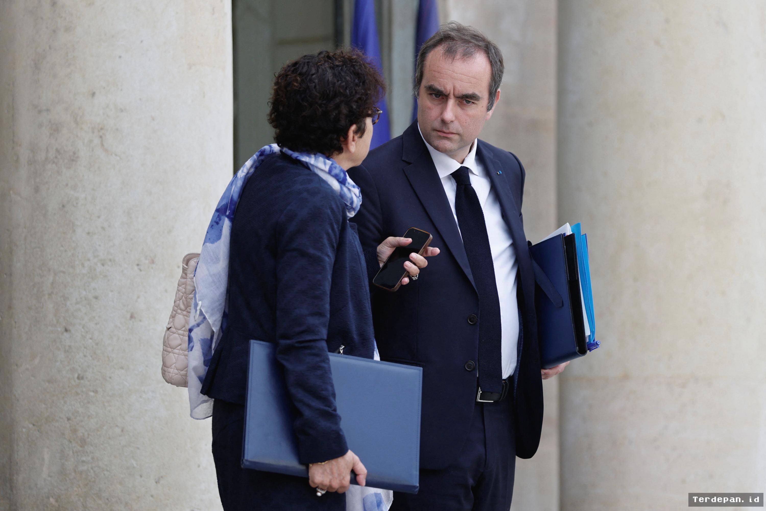 PARIS — Pemerintah Prancis Pangkas Pajak Hibah Demi Generasi Muda