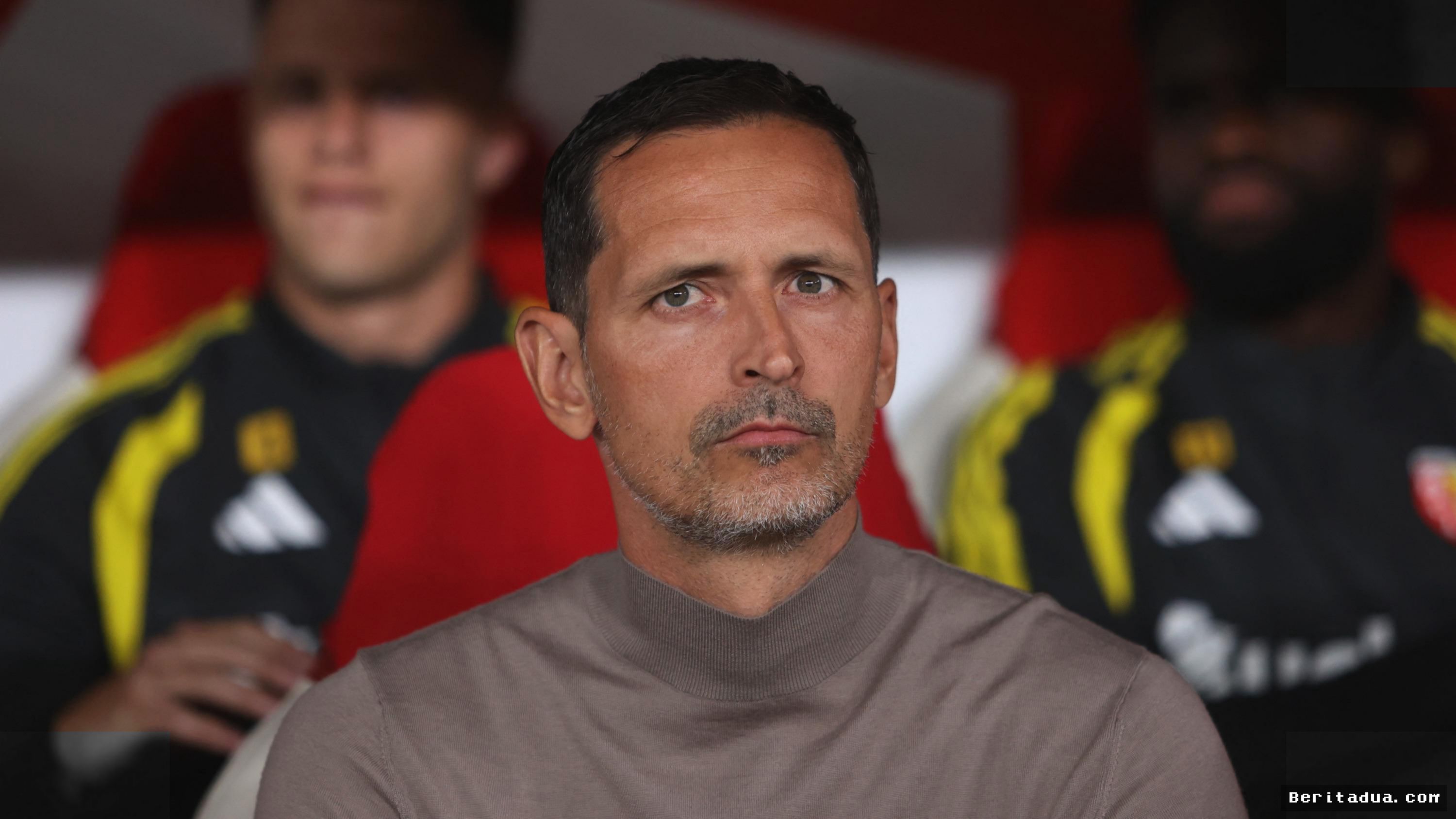 RC Lens — Pelatih Dino Toppmöller Dipecat Setelah Tiga Bulan Menjabat