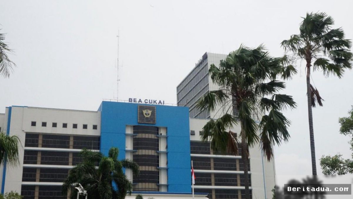 BEA CUKAI — Pemusnahan Rokok Ilegal Cegah Kerugian Negara Rp68,9 Miliar