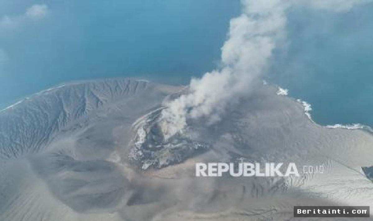 BANDUNG — Pakar ITB Jelaskan Fenomena Abu Krakatau Capai Bandung