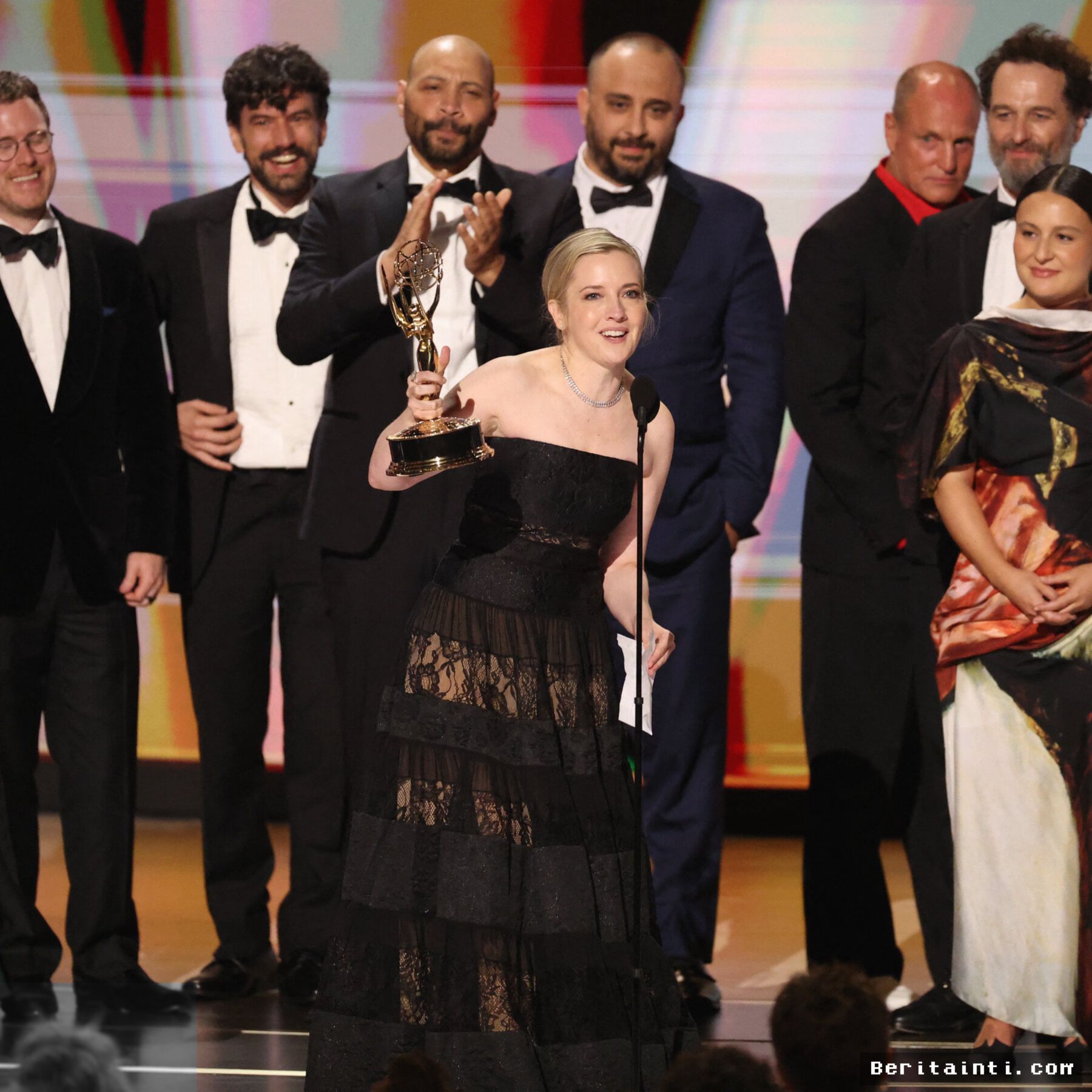 Widow’s Bay Dominasi Emmy Awards 2026 dan Ubah Peta Televisi