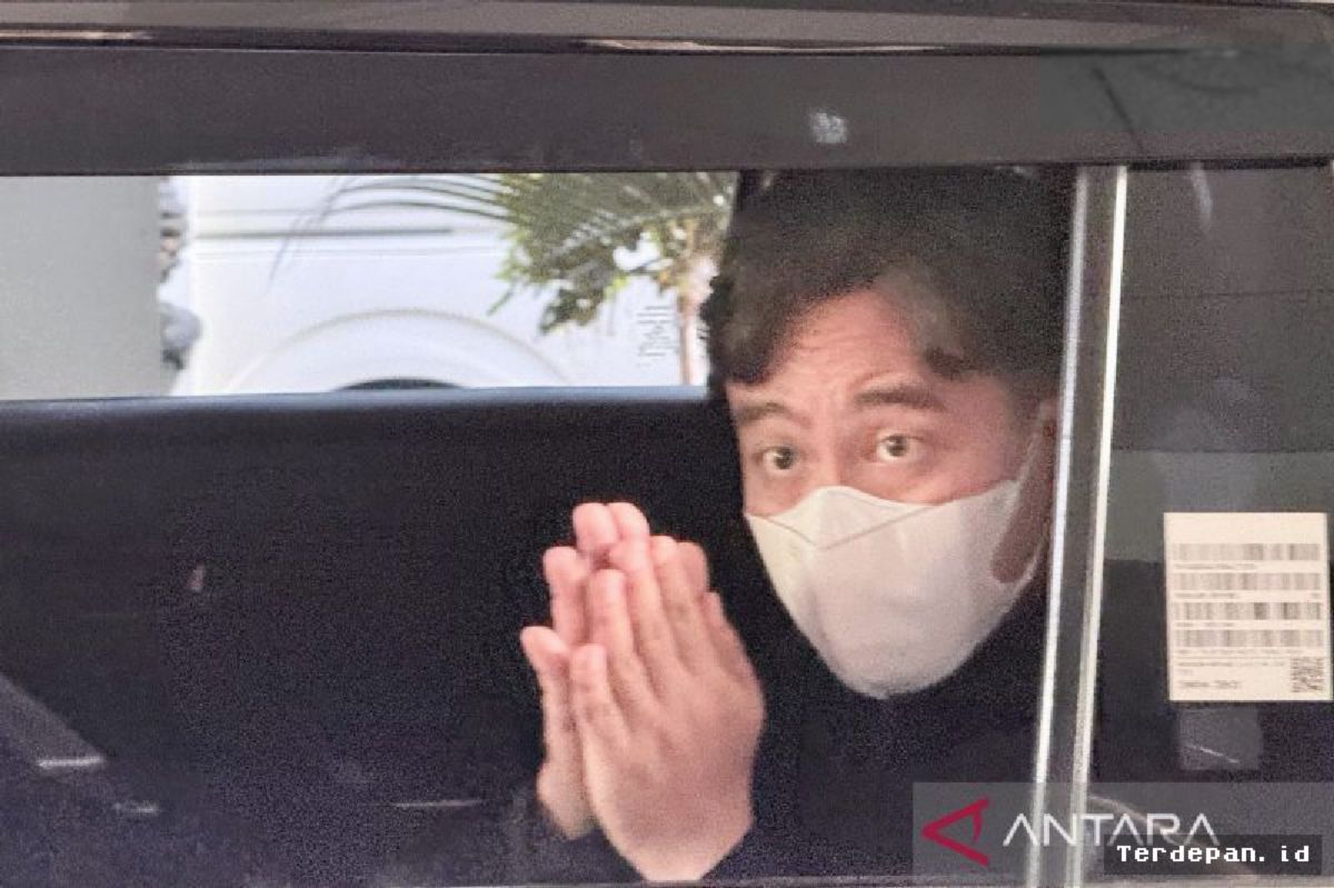 Wapres Gibran Minta Pemda Gencarkan Edukasi Masker Hadapi Karhutla
