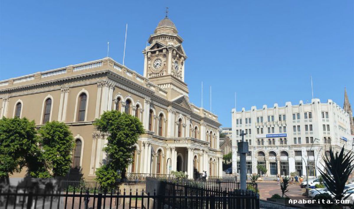 Nelson Mandela Bay — Pemkot Gugat Tarif Murah dan Ancam Tagih Warga