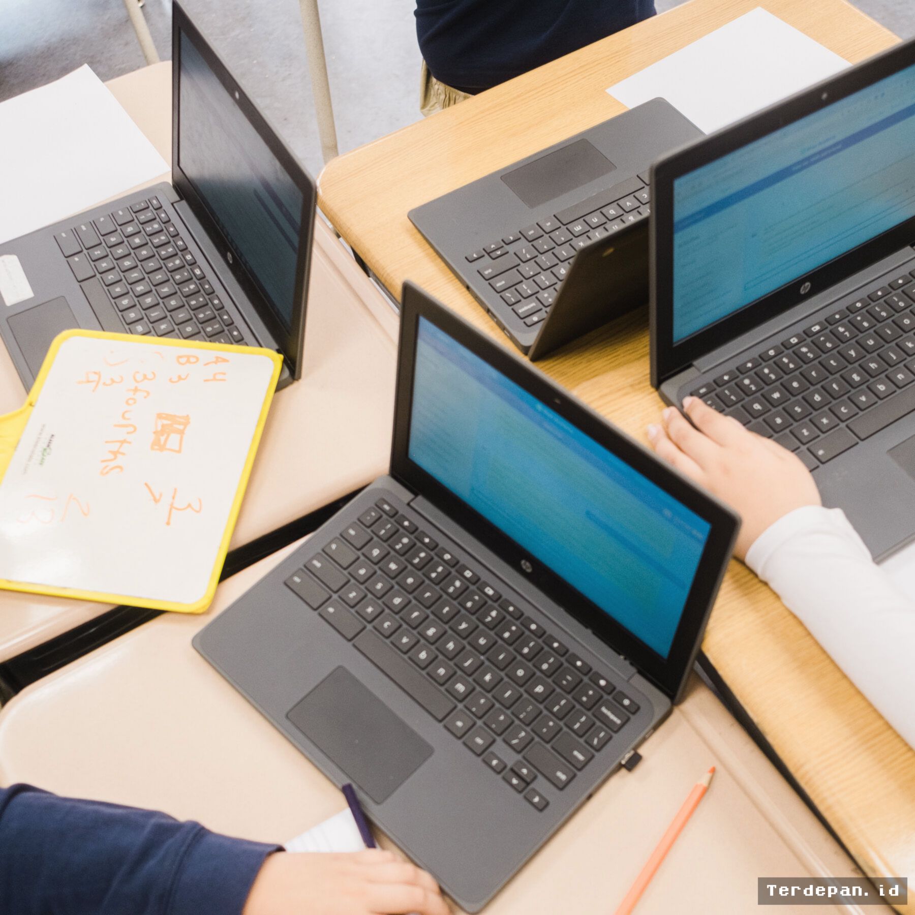Guru Desak Pembatasan Durasi Layar Digital di Sekolah Dasar