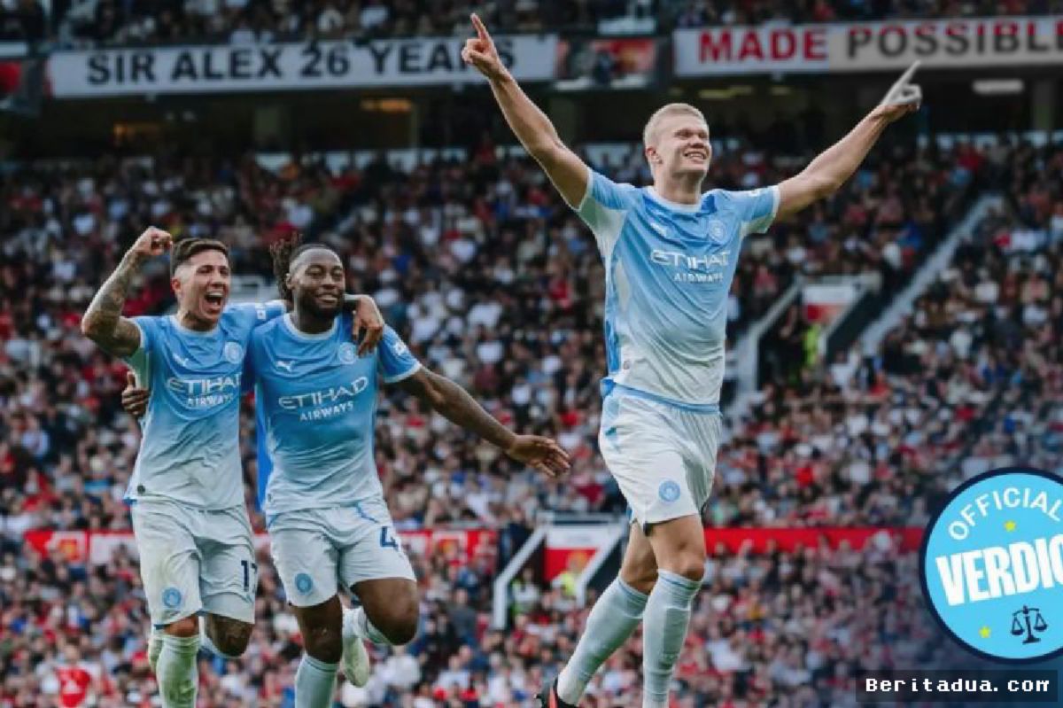 MANCHESTER — Sepuluh Pemain Manchester City Sikat Manchester United 1-0