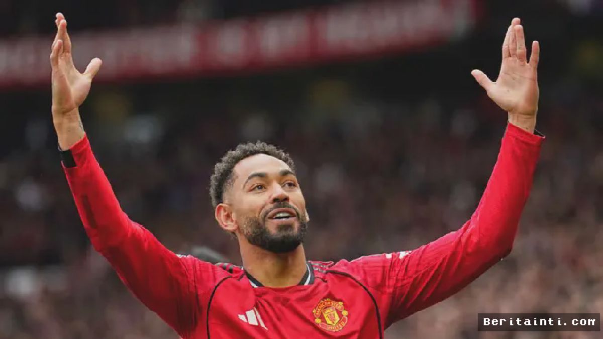 MANCHESTER — Gol Cepat Matheus Cunha Guncang Pertahanan Manchester United